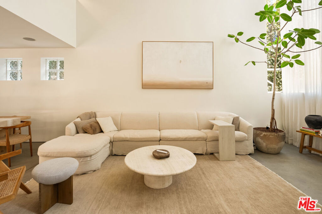 27 Paloma Avenue - Photo 6
