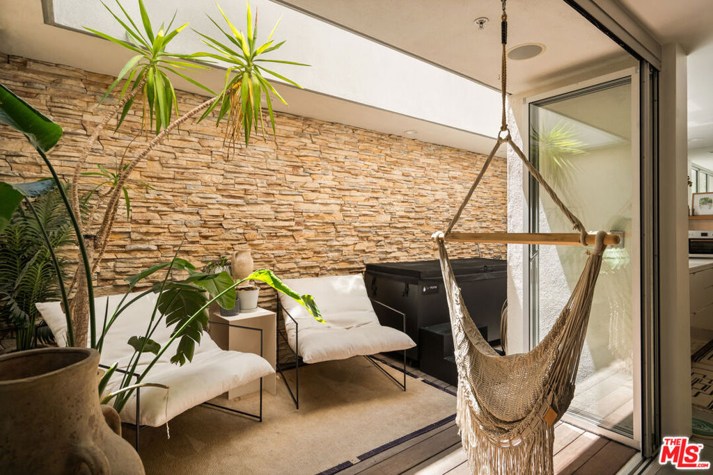 27 Paloma Avenue - Photo 10