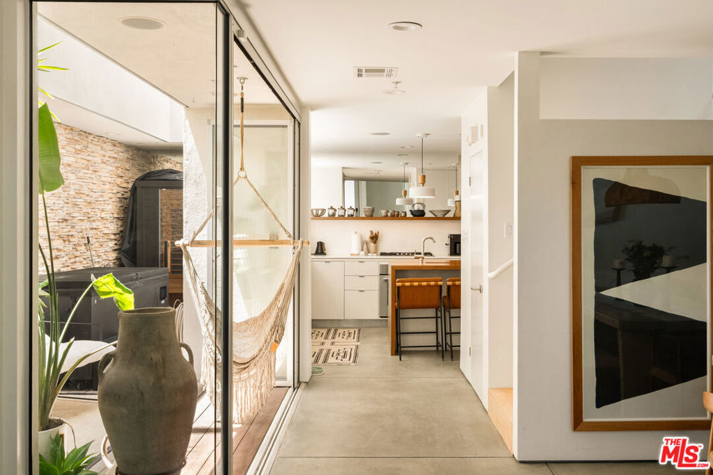 27 Paloma Avenue - Photo 9
