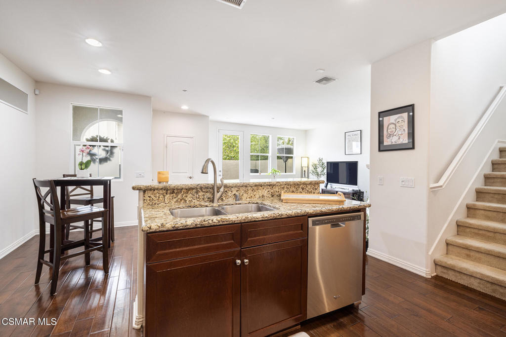 1513 Silver Shadow Drive - Photo 9