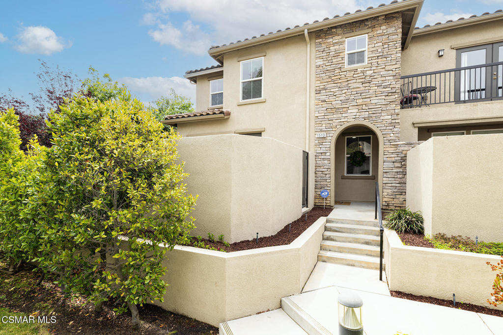 1513 Silver Shadow Drive - Photo 0