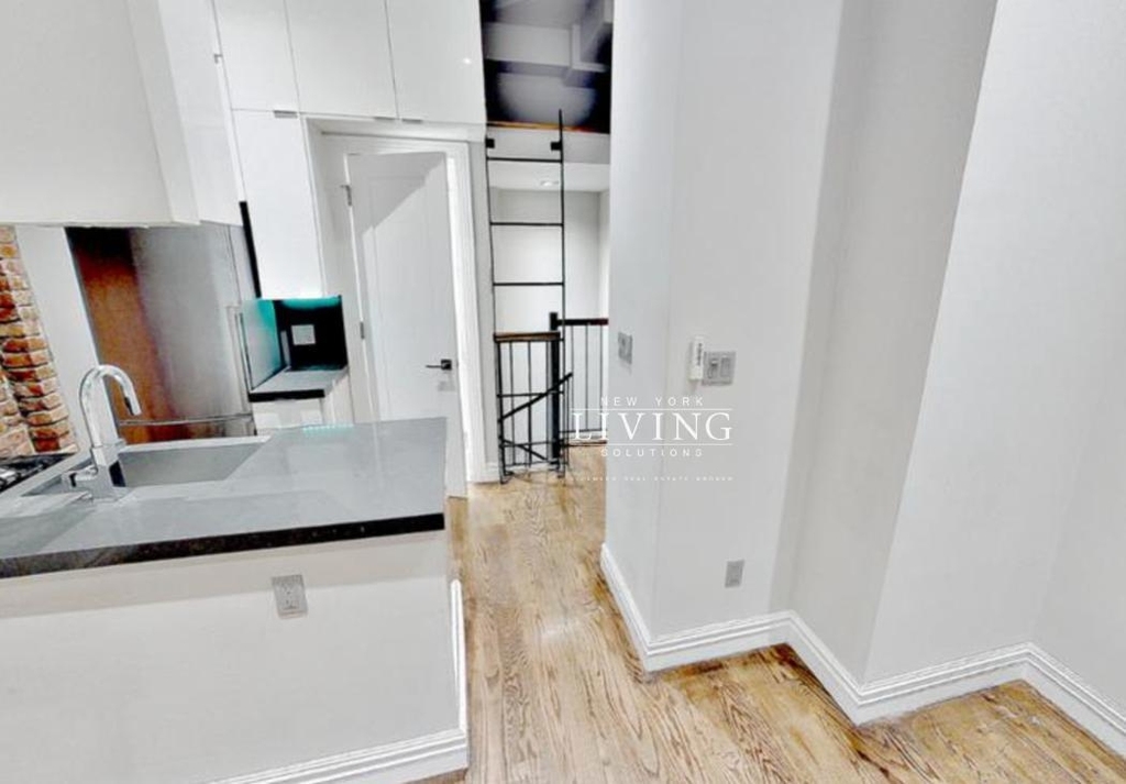 East 5th Street - Photo 1