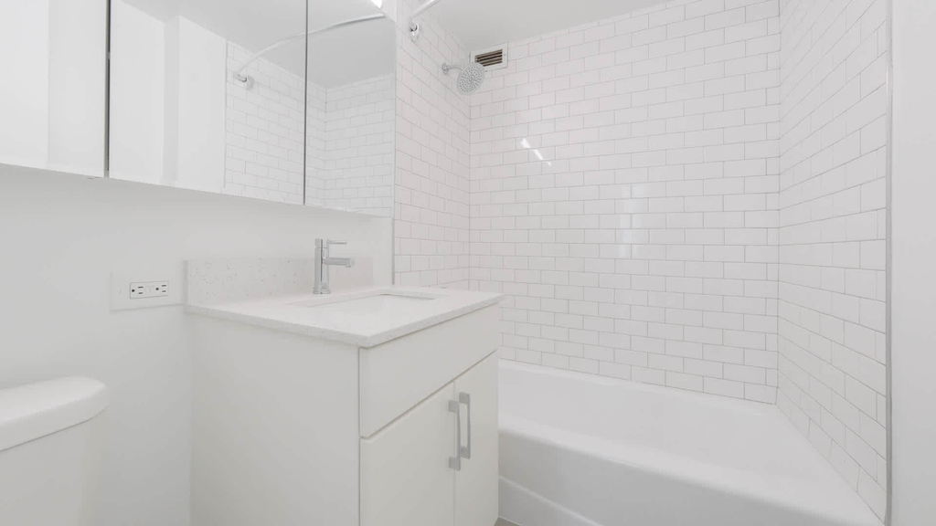 400 West 37th St - Photo 46