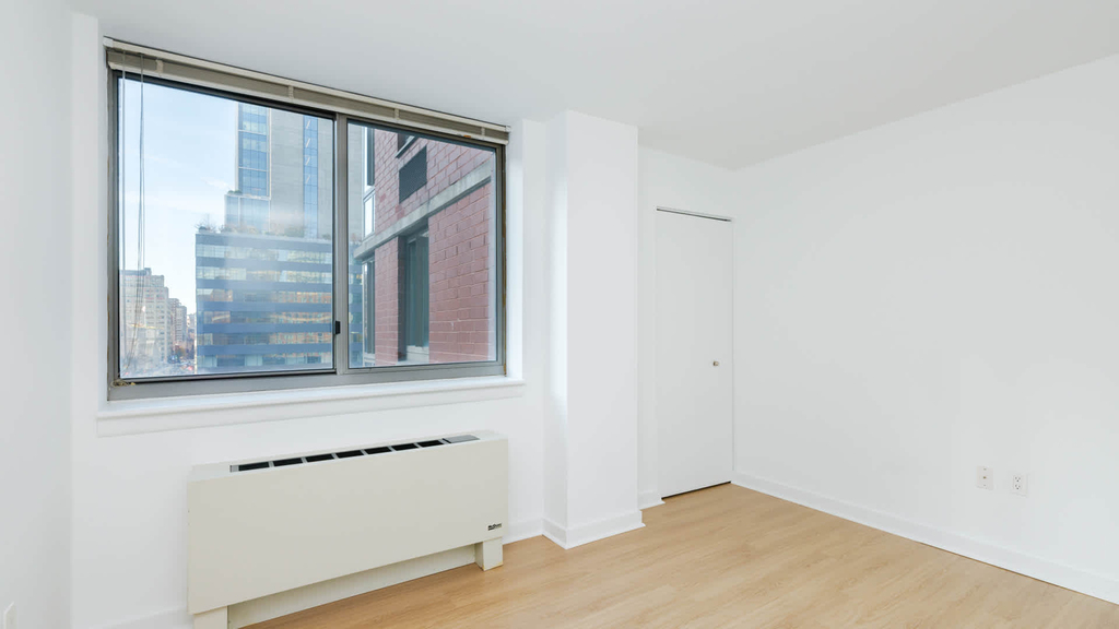 400 West 37th St - Photo 69