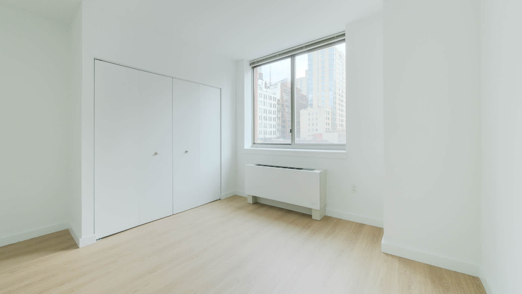 400 West 37th St - Photo 44