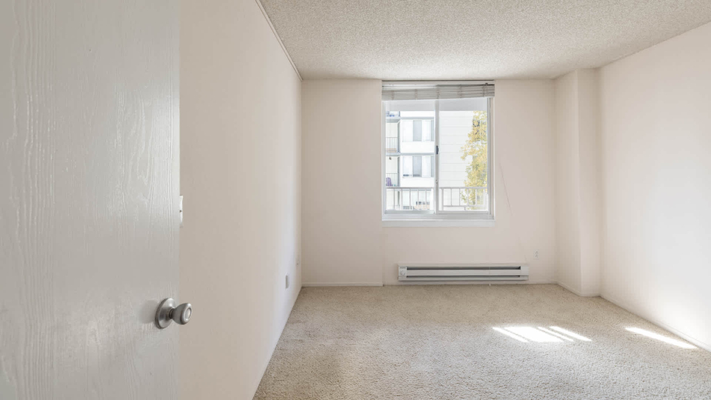 One Saint Francis Pl. - Photo 31