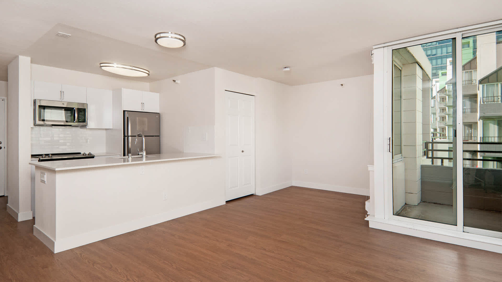 One Saint Francis Pl. - Photo 15
