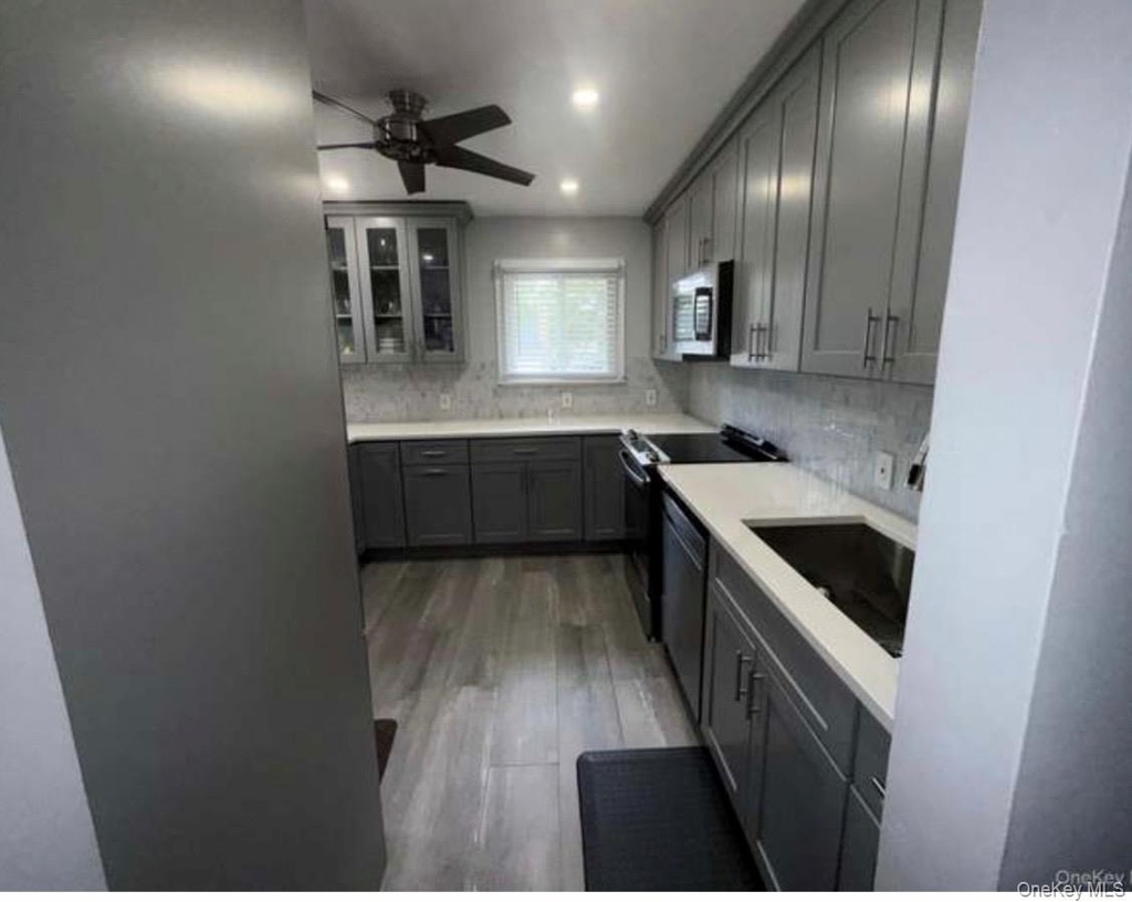 82 Schenectady Avenue - Photo 1