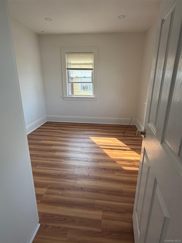 42 W Lincoln Avenue - Photo 5