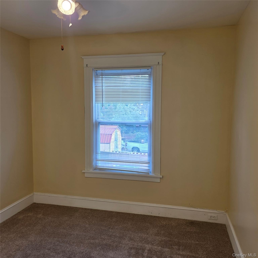 35 Manitou Avenue - Photo 4