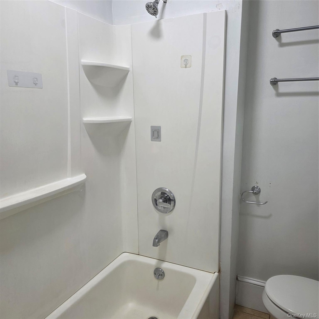35 Manitou Avenue - Photo 3