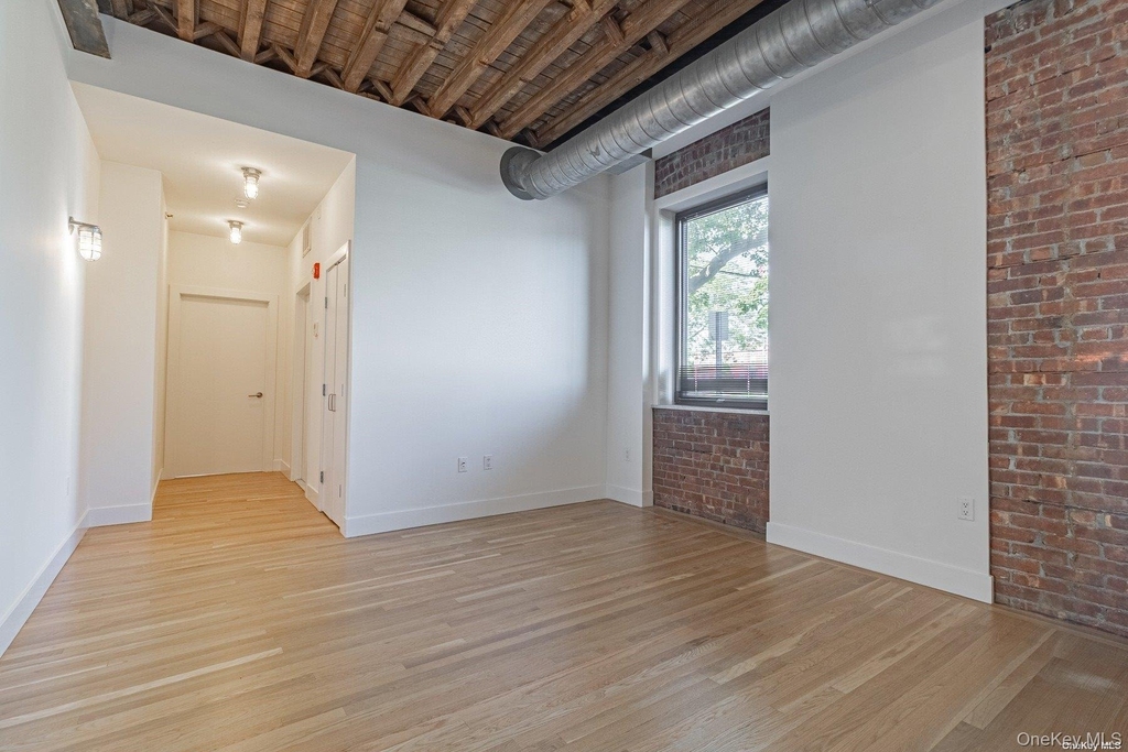 16 Willow Avenue - Photo 6