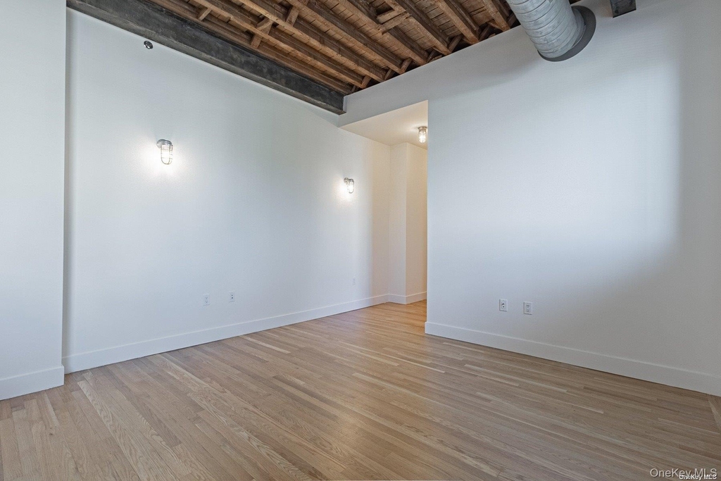 16 Willow Avenue - Photo 7