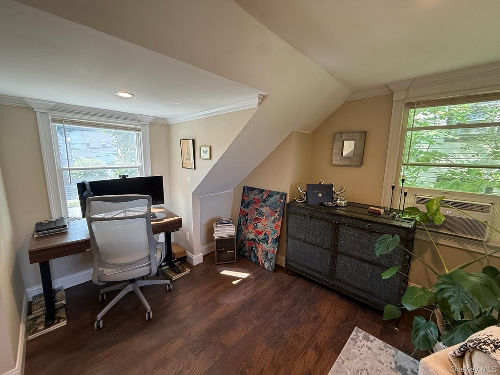 101 Elm Street - Photo 3