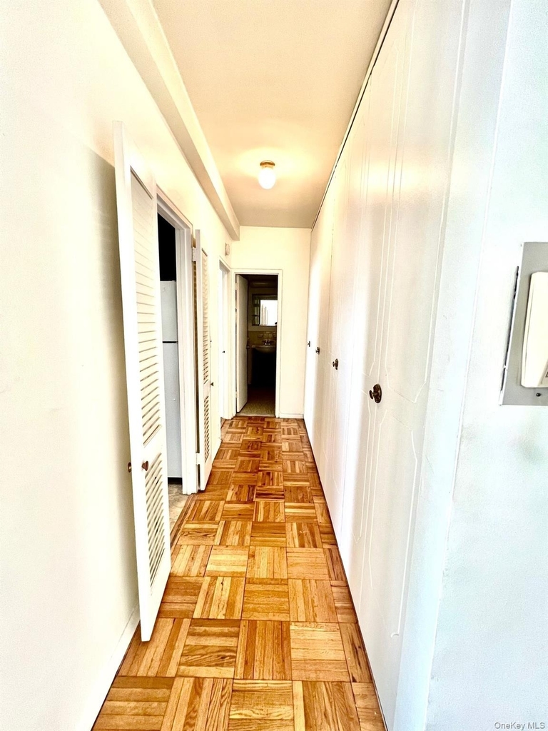 10 Lake Street - Photo 13