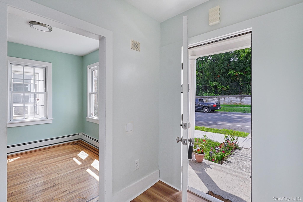492 Liberty Street - Photo 8