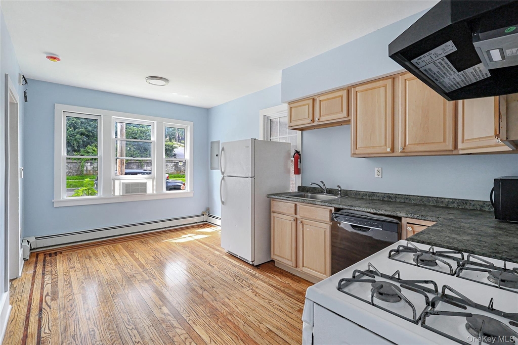 492 Liberty Street - Photo 24