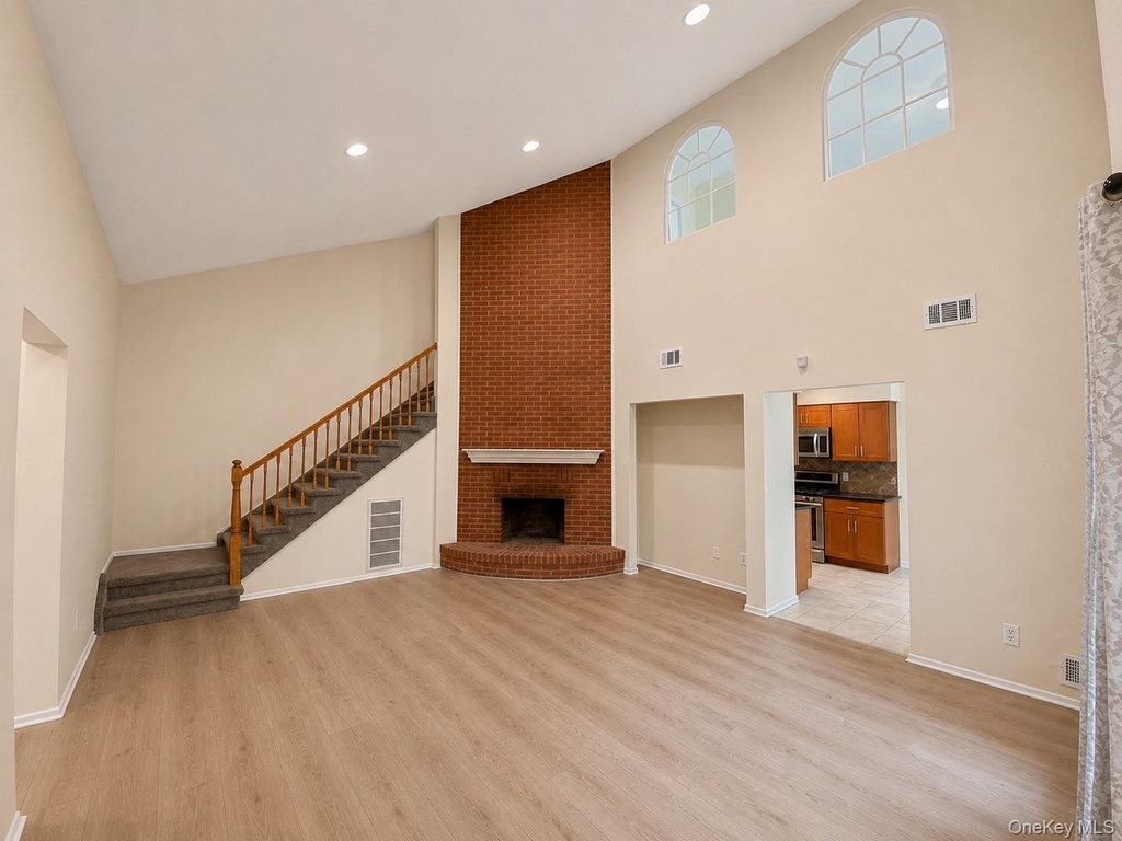 23 Weathervane Way - Photo 2