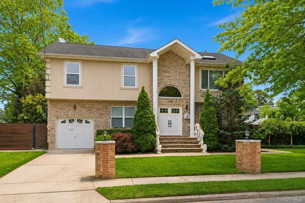 1049 Owasco Road - Photo 0