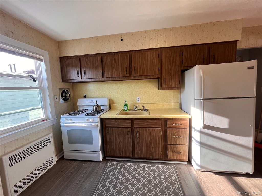 136-25 62nd Avenue - Photo 4