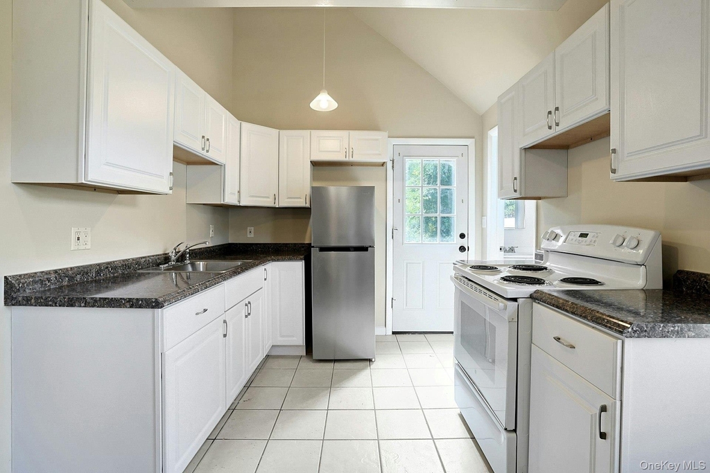 17 North Street - Photo 2