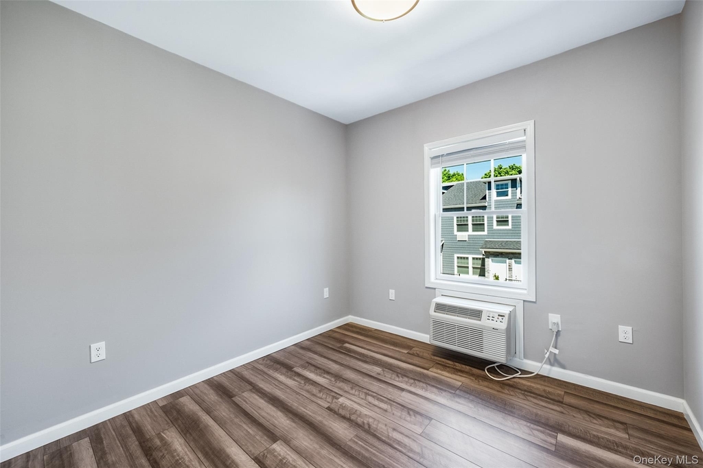 108 N Kensico Avenue - Photo 19