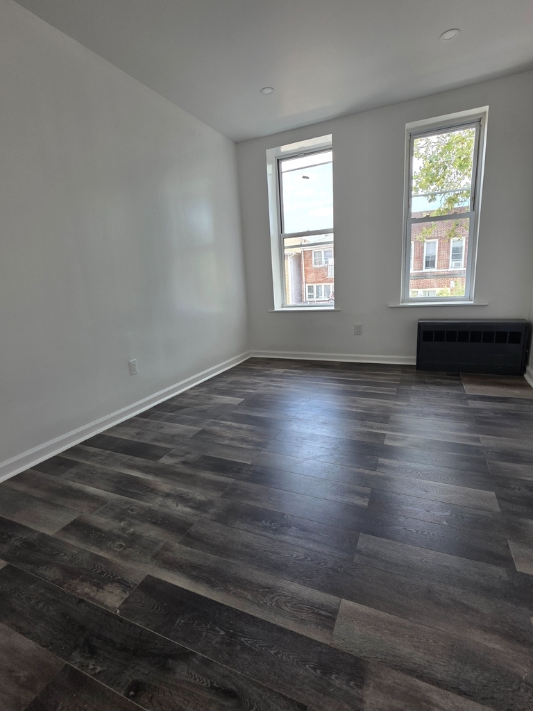 2226 63rd Street - Photo 4