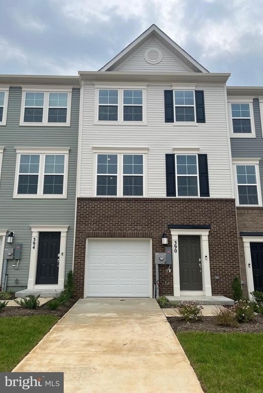 390 Seeback Drive - Photo 1