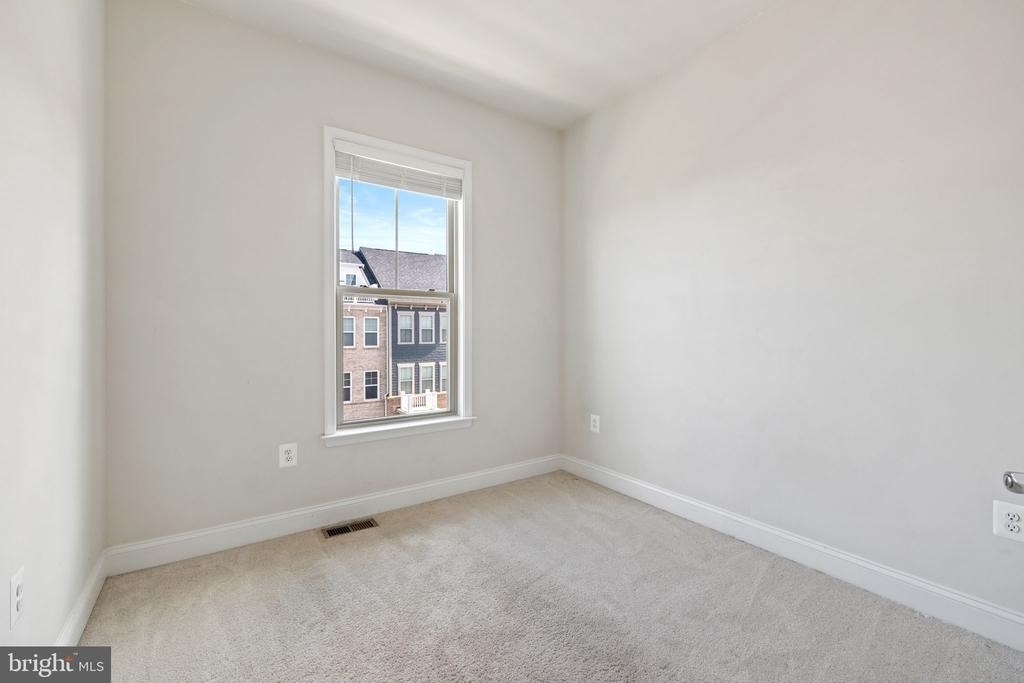 1953 Greenbriar Hall Road - Photo 19