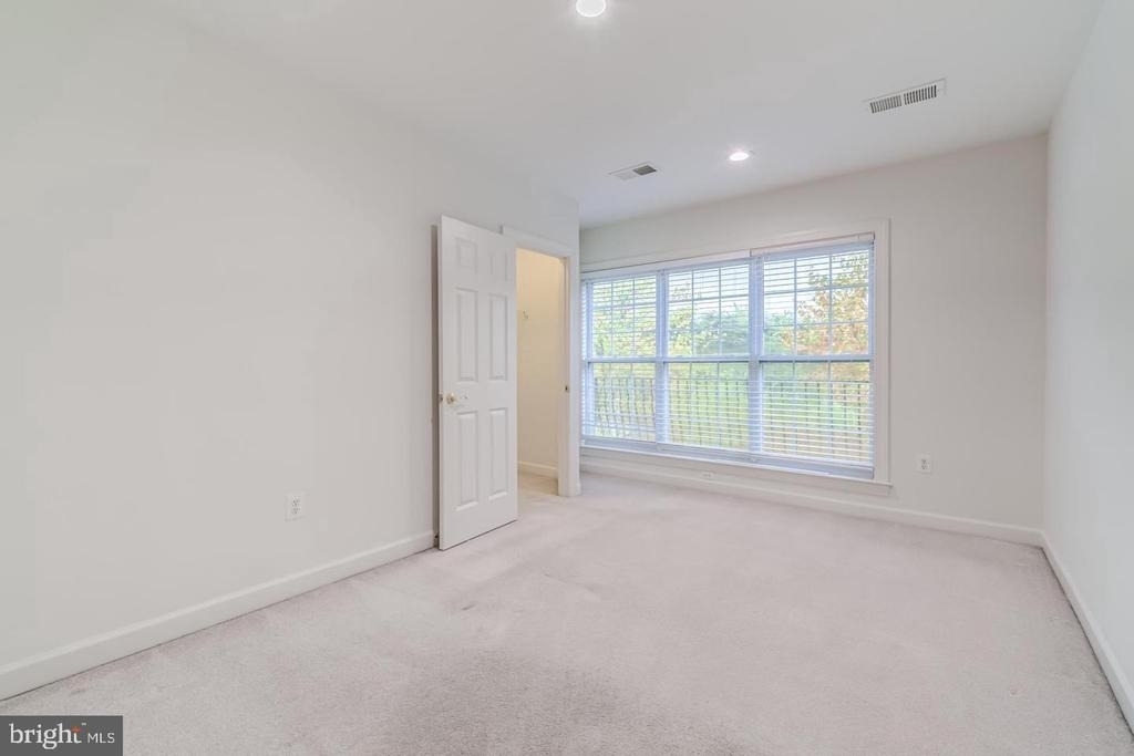 24909 Pinebrook Road - Photo 20