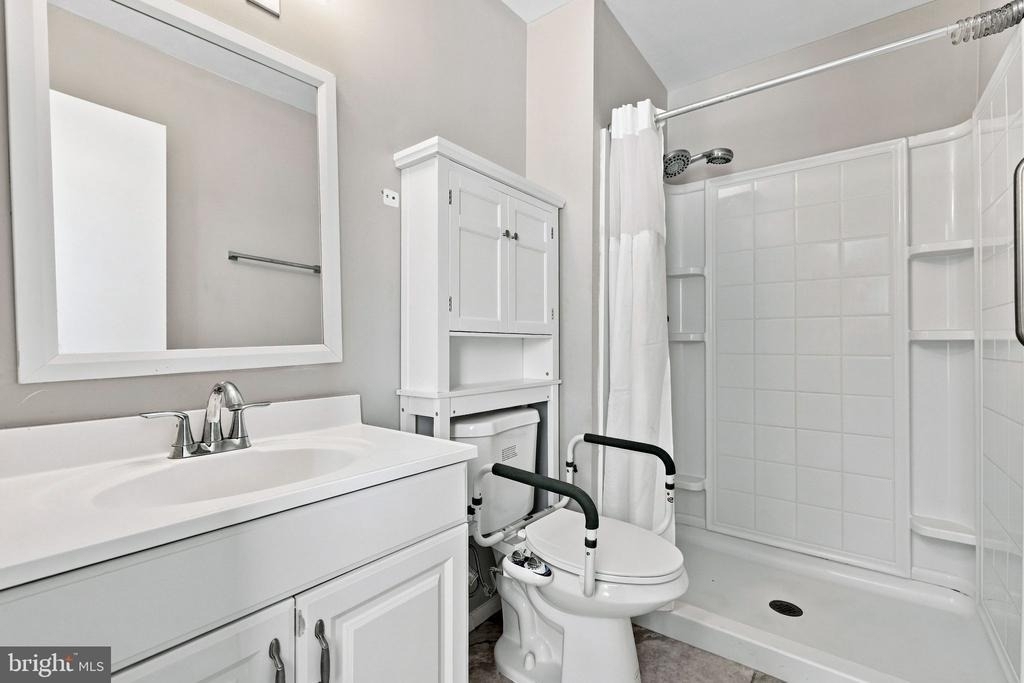 109 Biscayne Court - Photo 17