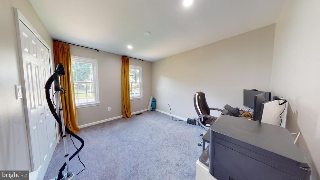 7628 Chancellor Way - Photo 14