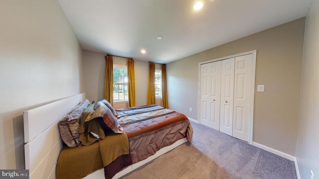 7628 Chancellor Way - Photo 16