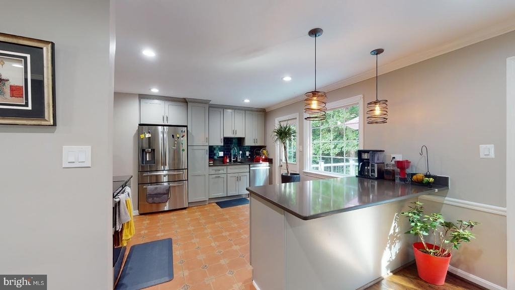 7628 Chancellor Way - Photo 8