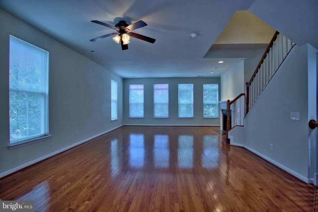 9612 Stockwell Lane - Photo 9