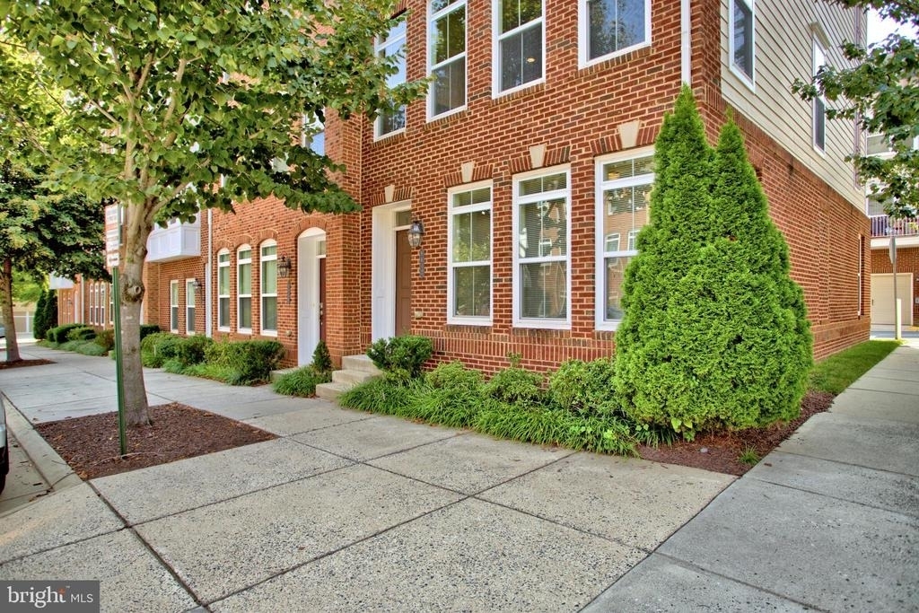9612 Stockwell Lane - Photo 1