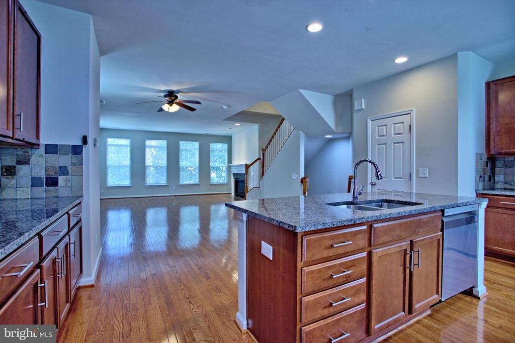 9612 Stockwell Lane - Photo 5