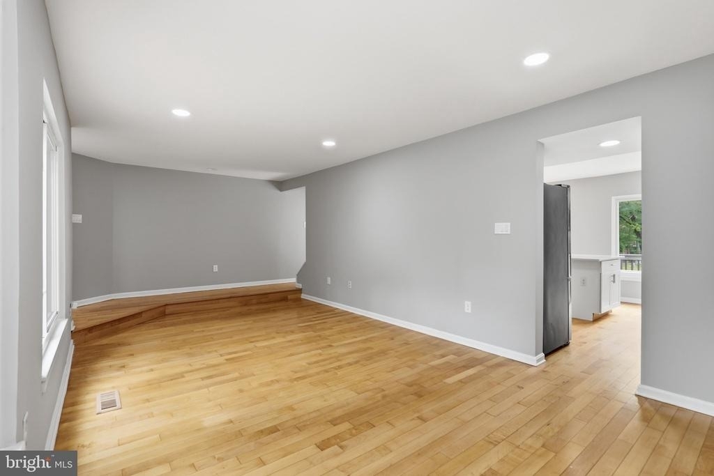 11092 Saffold Way - Photo 7