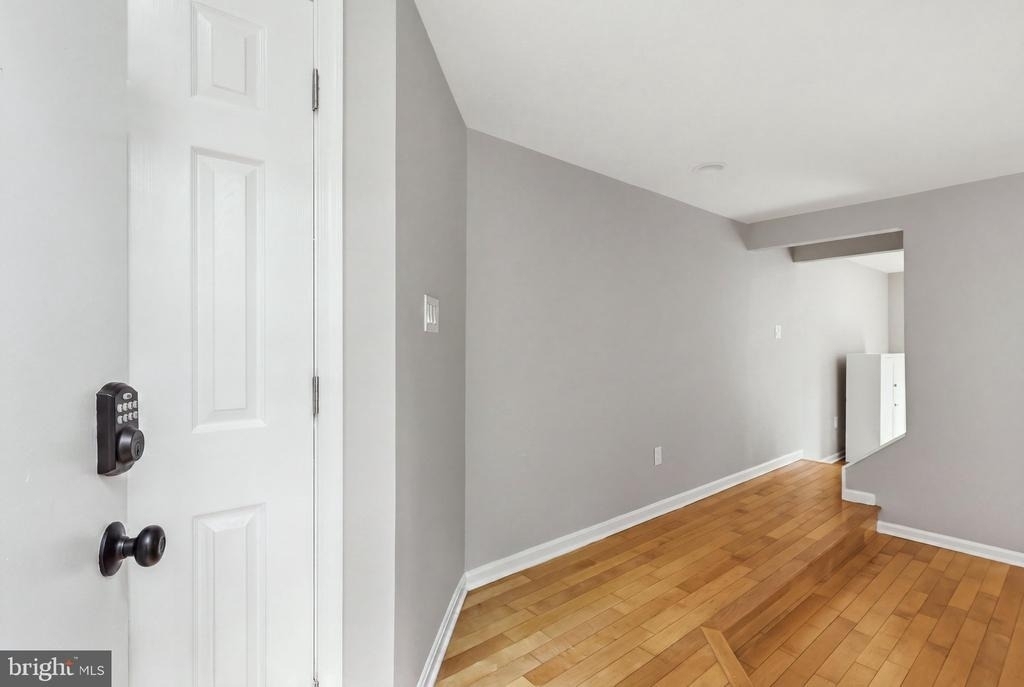 11092 Saffold Way - Photo 4