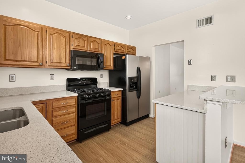 14637 Stream Pond Drive - Photo 15