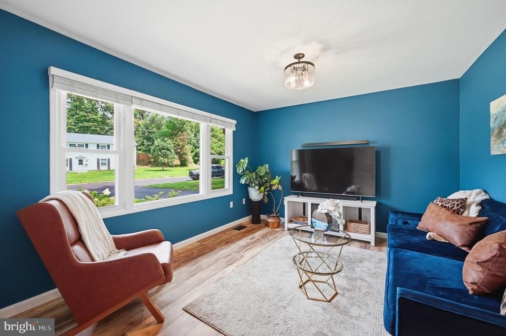 6426 Carriage Drive - Photo 9