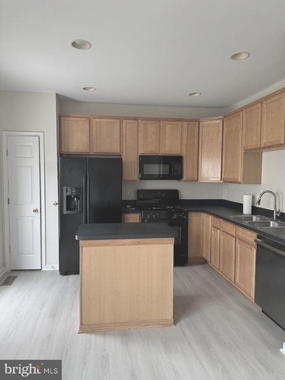 1310 Saunders Drive - Photo 19