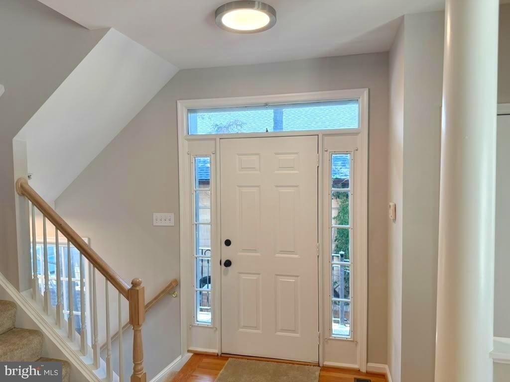 1166 N Vernon Street - Photo 2