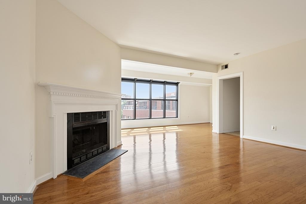 1021 Arlington Boulevard - Photo 6