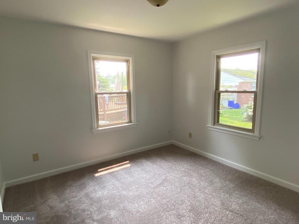 302 Pinehurst Road - Photo 2