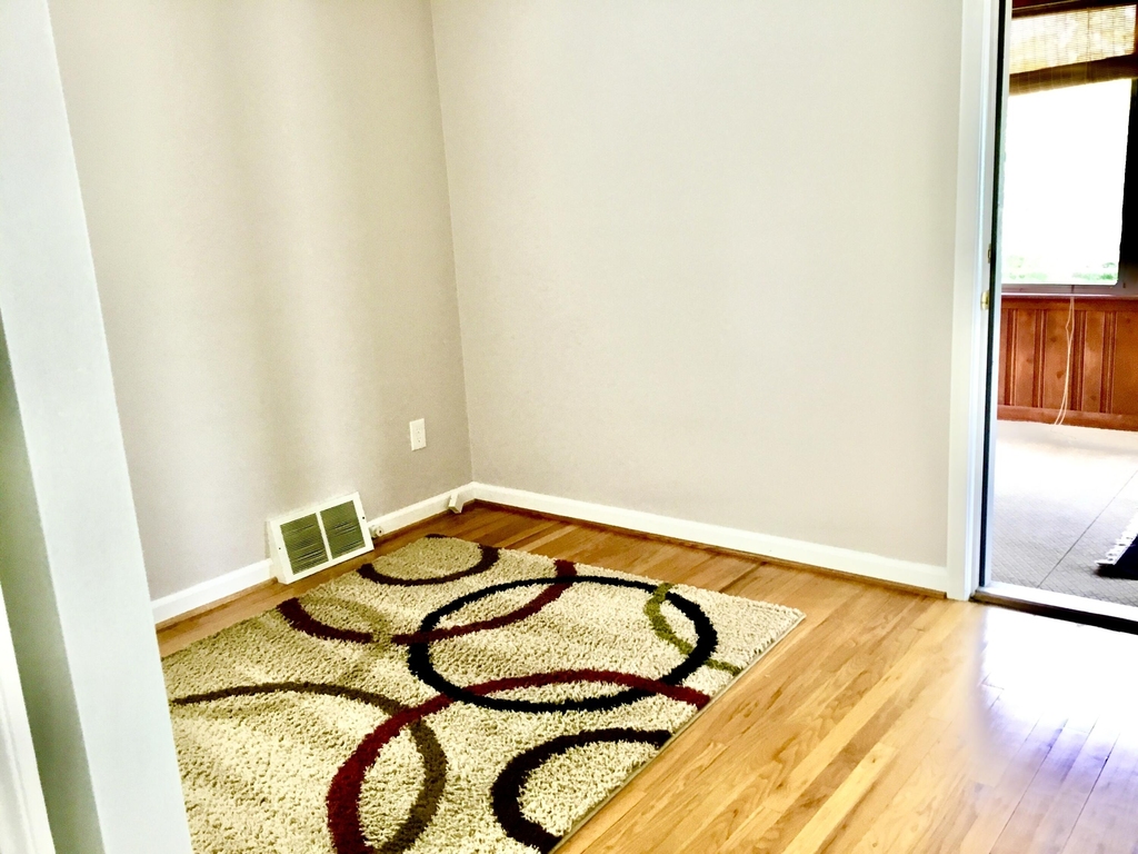 520 S Kenwood Avenue - Photo 12