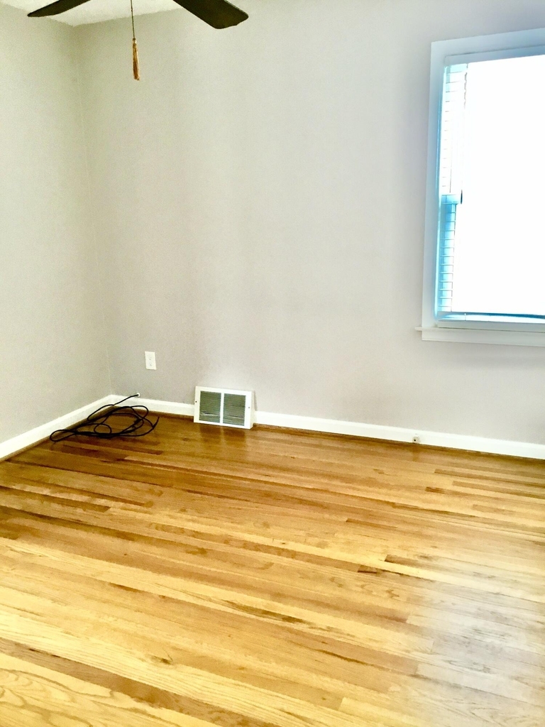 520 S Kenwood Avenue - Photo 11