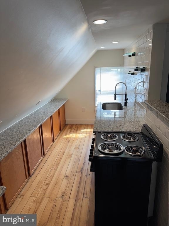 302 E Market Street - Photo 1