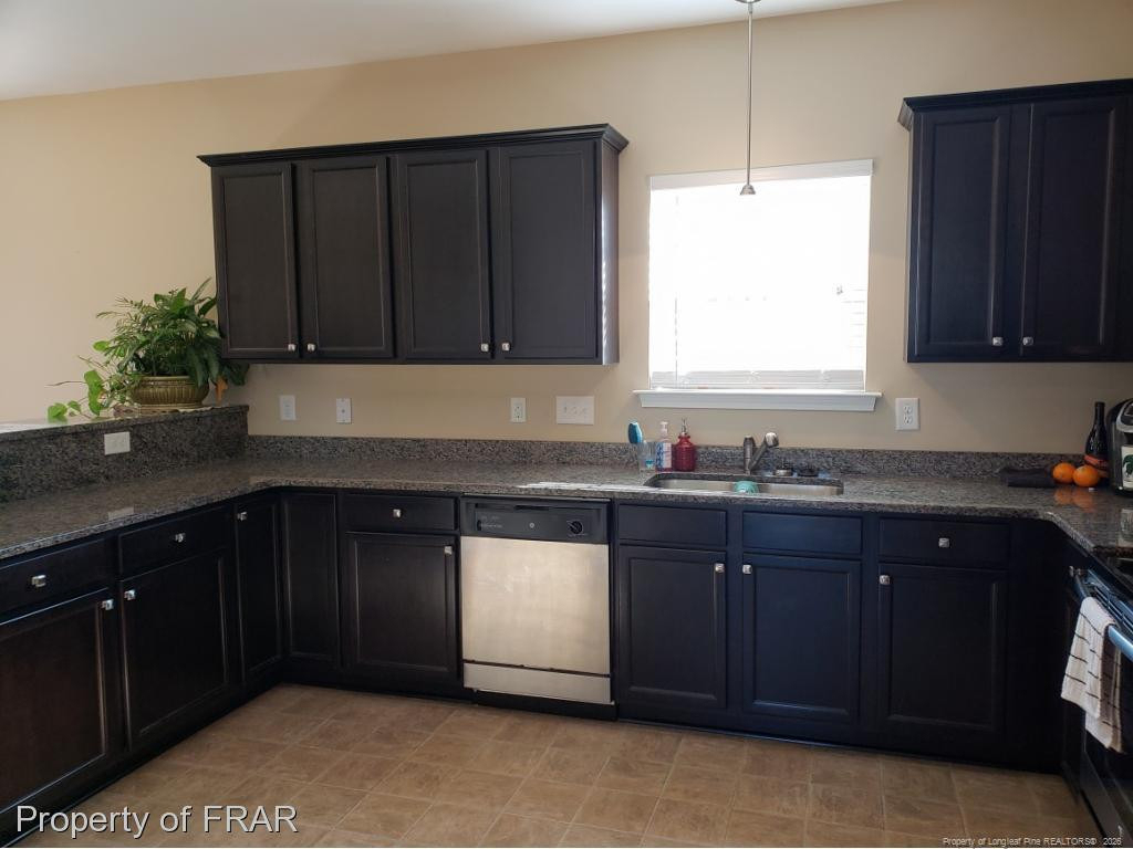 211 Rainmaker Street - Photo 6