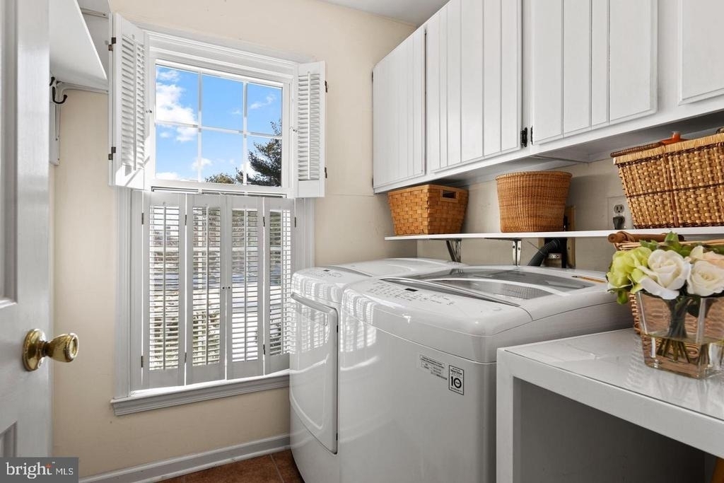 684 Wetherby Lane - Photo 10